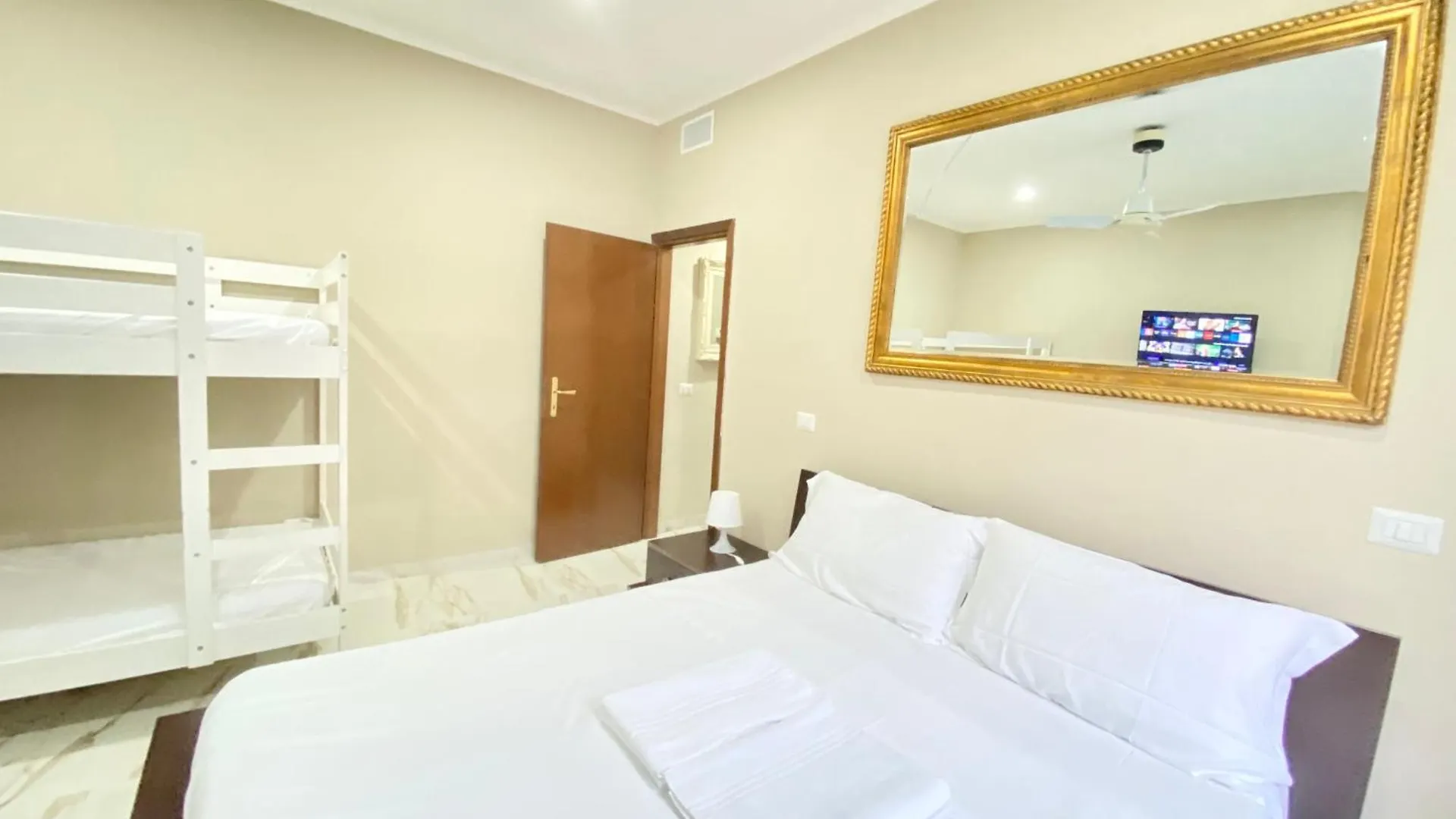 Moderno Apartment Linate San Donato Mediolan